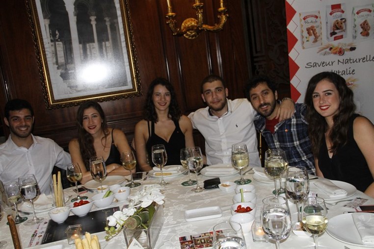 Rotaract Jamais en Vain,Toujours en Vin